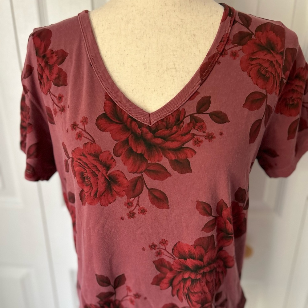 Floral V-Neck Tee